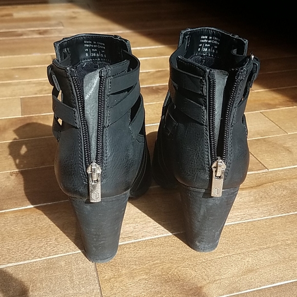 Very cute booties - Picture 2 of 5